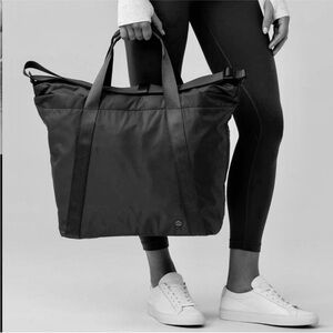 Lululemon Carry The Day Bag